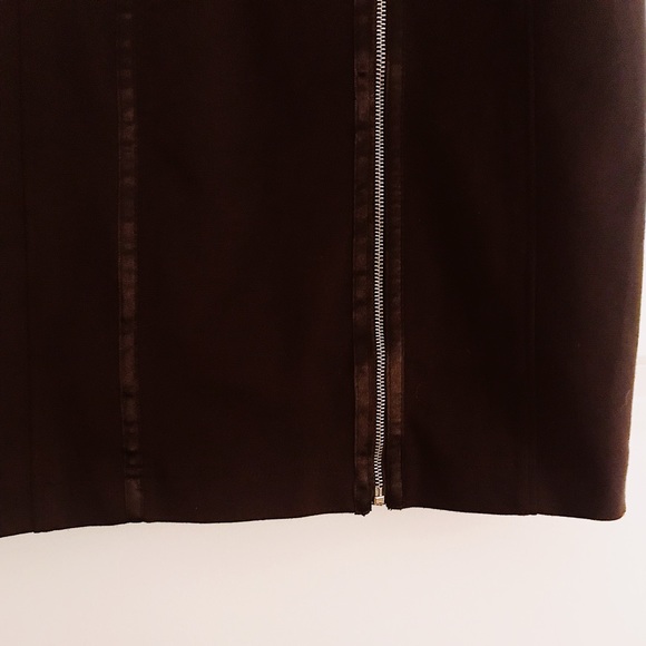 New York and Company LBD with zip - Picture 3 of 5